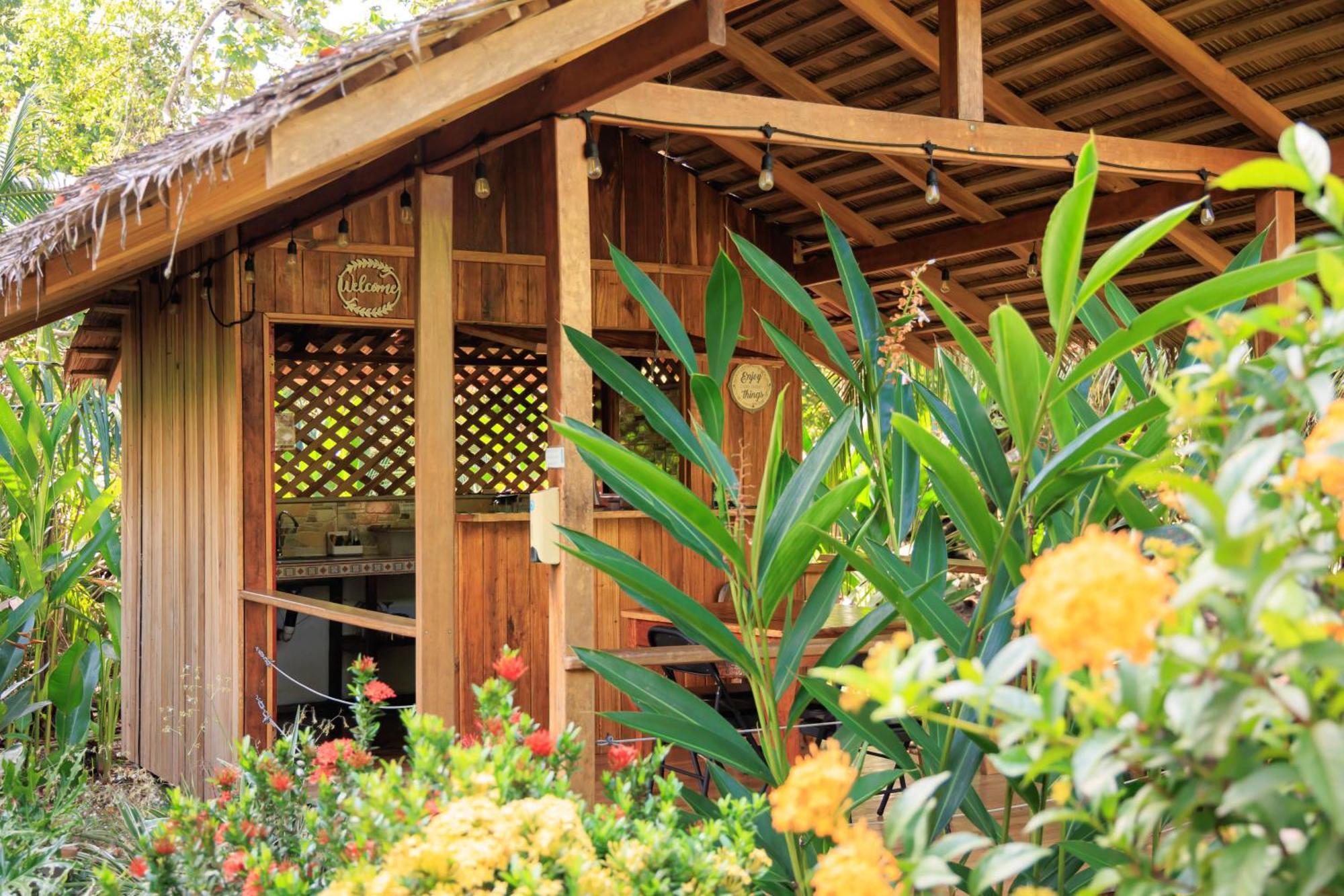 Bungalows Ache Cahuita Exteriér fotografie